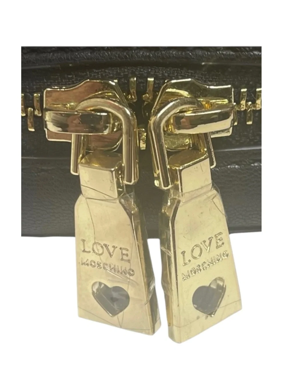 new Love Moschino ❤︎︎ Quilted Logo Hardware Backpack ❤︎︎ Black Gold Hardware ❤︎︎